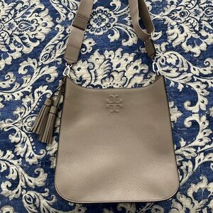 Tory Burch crossbody bag in excellent used condition.
